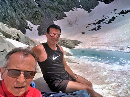 LAGO DEL VALLONE (2226 m), ritorno insieme a Raffaele-26giu21  - FOTOGALLERY